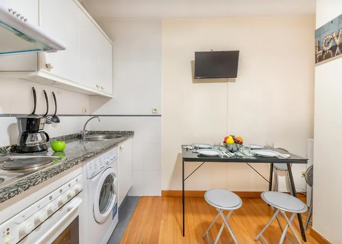 Centro Santiago Lourdes * 산티아고데콤포스텔라