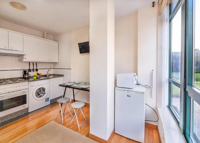 Centro Santiago Lourdes 산티아고데콤포스텔라